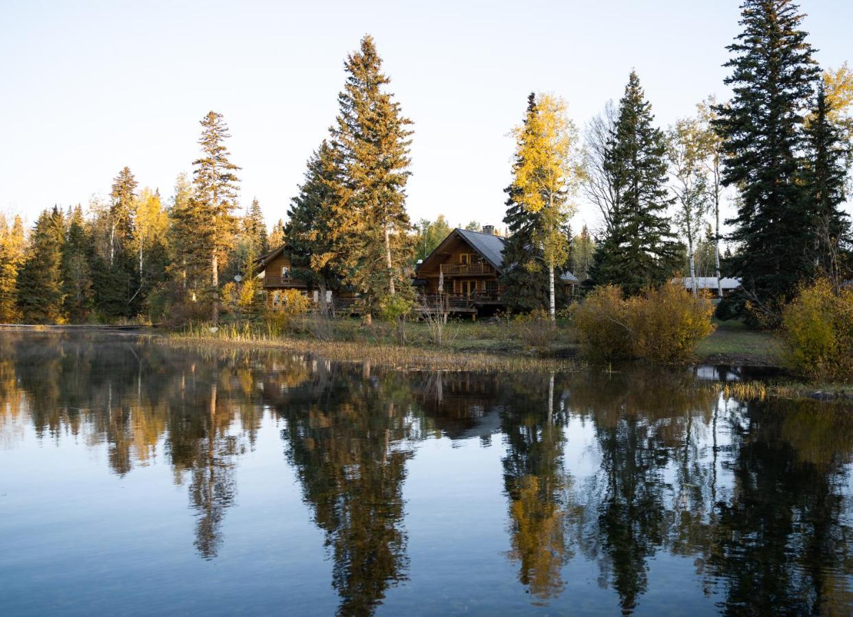 Ten-Ee-Ah Lodge & Campground Lac La Hache Eksteriør bilde