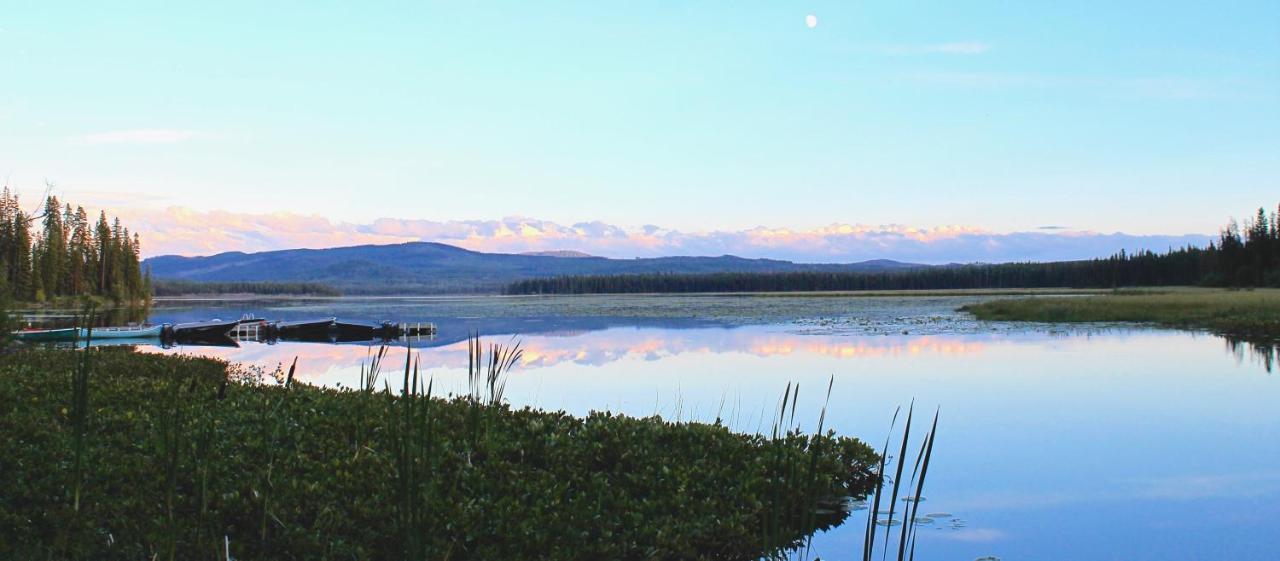 Ten-Ee-Ah Lodge & Campground Lac La Hache Eksteriør bilde