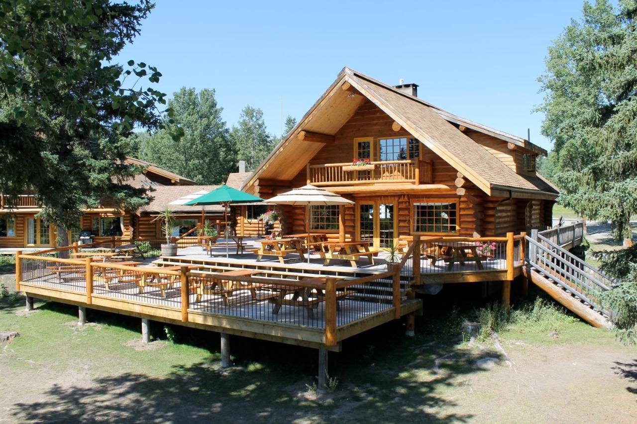 Ten-Ee-Ah Lodge & Campground Lac La Hache Eksteriør bilde