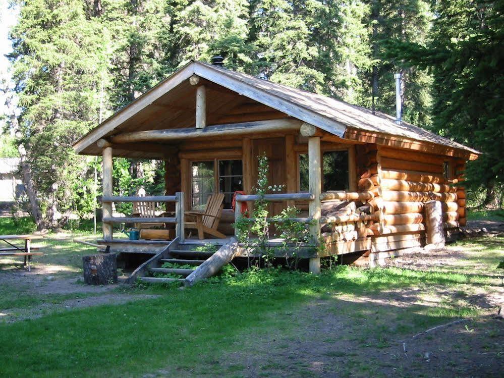 Ten-Ee-Ah Lodge & Campground Lac La Hache Eksteriør bilde