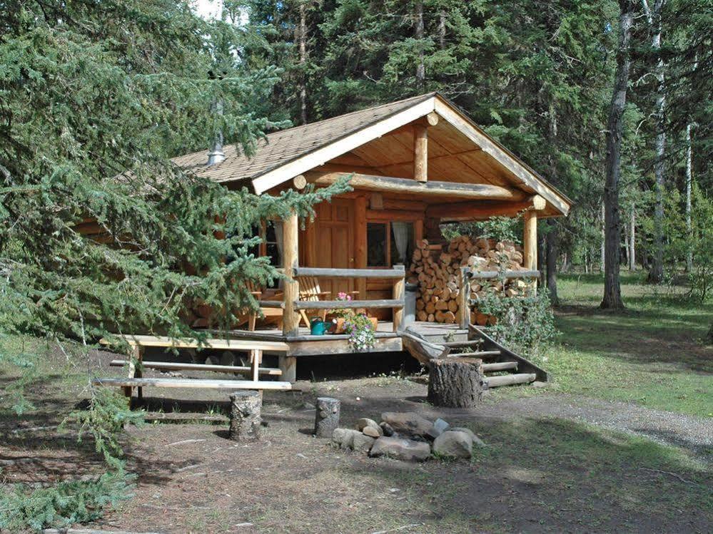 Ten-Ee-Ah Lodge & Campground Lac La Hache Eksteriør bilde