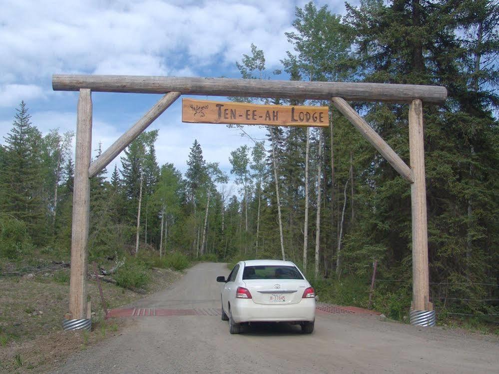 Ten-Ee-Ah Lodge & Campground Lac La Hache Eksteriør bilde